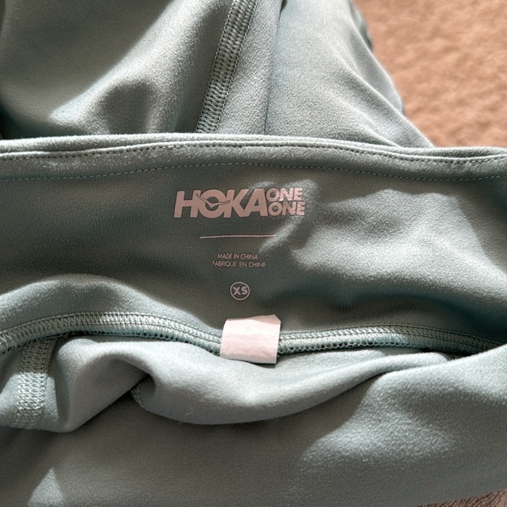 Hoka Women's Hupana 5" Short in Sea foam Green size XS - Picture 6 of 6